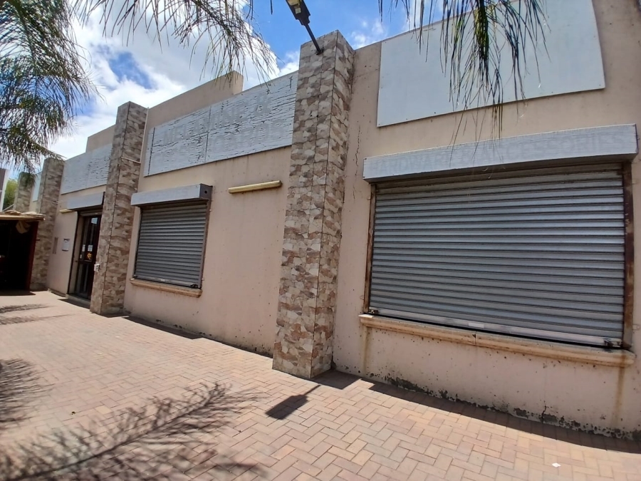 To Let commercial Property for Rent in Zinniaville North West